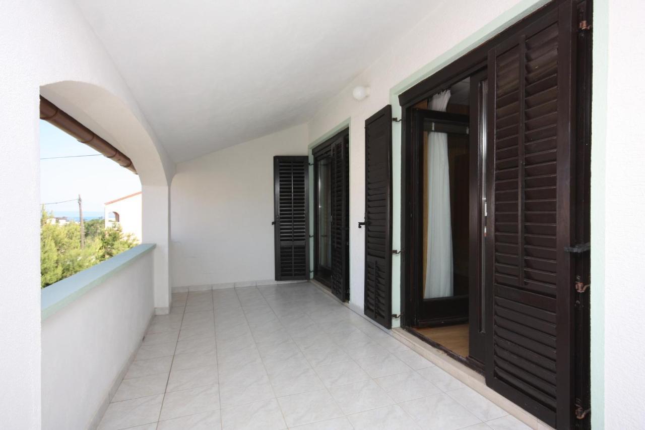 Apartment Lopar 10402A Exterior photo