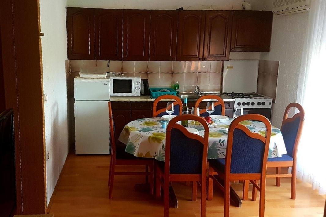 Apartment Lopar 10402A Exterior photo